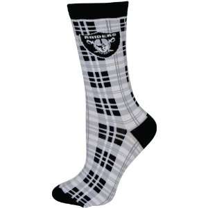  Oakland Raiders Ladies Silver Black Plaid Socks: Sports 