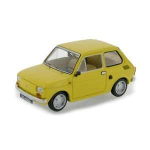 Polski Fiat 126P 1972   1/43rd Scale IST Model: Toys 