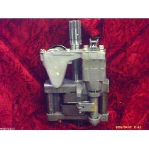   Massey Hydraulic Pump Fits 20 202 2135 135 165 175 