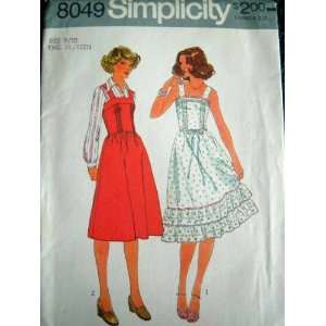YOUNG JUNIOR/TEENS DRESS OR JUMPER SIZE 9/10 SIMPLICITY SEWING PATTERN 