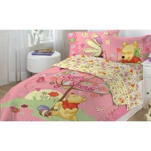   Pooh Cheerful and Friendly Twin/Full Comforter, Pink