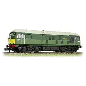 Graham Farish 372 977 Class 24 Diesel D5085 Br 2 Tone Green Late Crest