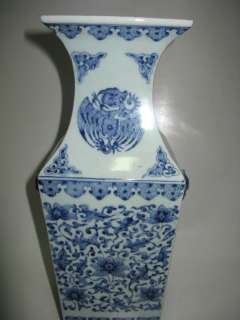 Chinese Splendid Blue and White porcelain flower vase  