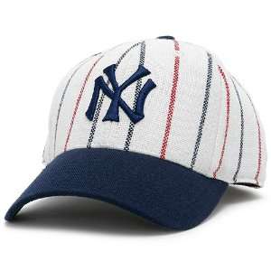 New York Yankees 1916 Cooperstown Fitted Cap 7 1/2: Sports 