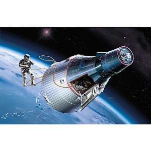  Dragon Models 1/72 Gemini Spacecraft with Spacewalker 