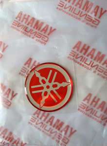 YAMAHA EMBLEMS DECALS TANKPAD R1 R6 RED XJR SIZE 4CM.  