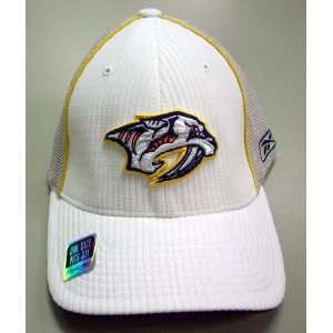  Nashville Predators Flex Relaxed Mesh Back Hat Sports 