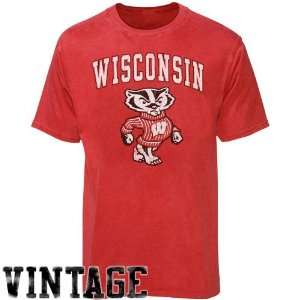   Wisconsin Badgers Cardinal Big Arch n Logo Heathered T shirt: Sports