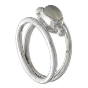  Moonstone Solitaire Ring, White Goddess 6.5 (Us Ring 