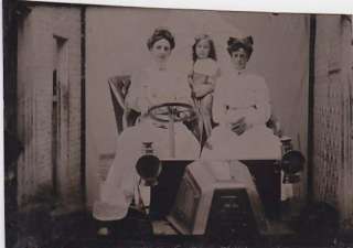 FORD MODEL T STYLE ANTIQUE CAR VINTAGE TINTYPE PHOTO OF WOMEN & LITTLE 