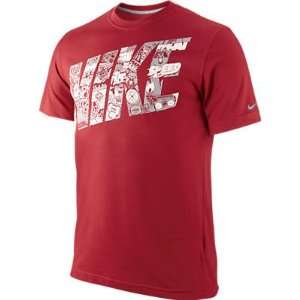  NIKE ICON COLLAGE SHORT SLEEVE TEE (MENS): Sports 