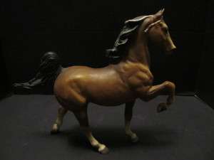 Breyer Traditional #52   Commander   Five Gaiter Sorrel Horse Brown 