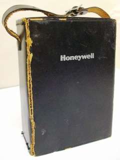 Honeywell W136 Test Meter 0 150VDC 0 300VAC 0 25UA Measurments w/ Torn 