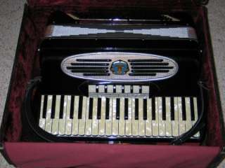 INCREDIBLE VINTAGE ITALO AMERICAN 120 BASS ACCORDION 7 SWITCH 