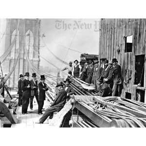  Construction of the Brooklyn Bridge   1878: Home & Kitchen