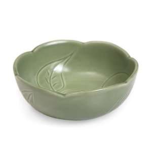   to Fair Trade Bowl [2 Leaf Carving   Green   Small]