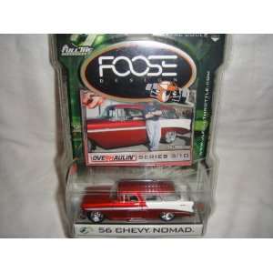   RED AND WHITE 1956 CHEVY NOMAD DIE CAST COLLECTIBLE: Toys & Games