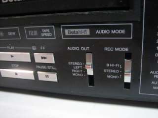 P10) Vintage Sanyo VCR 7200 Hi Fi Beta Video Cassette Recorder  