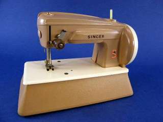 Vintage Childs SINGER SewHandy Toy Sewing Machine Model 40K  