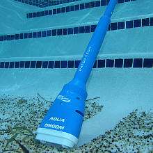 Watertech Aqua Broom Ultra Pool and Spa Battery Powered Spa Cleaner 