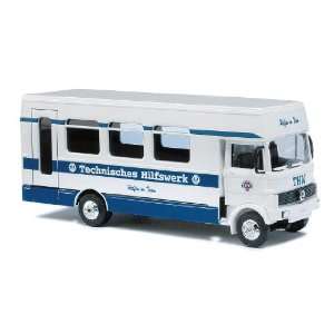  Busch 40784 Mb Lp809 Thw Ambulance: Toys & Games