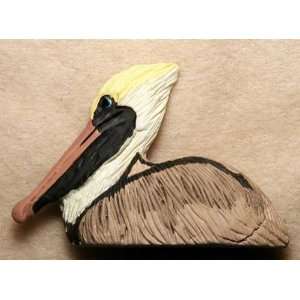   Wildlife Pelican Pin, Polyresin Decorative Bird 