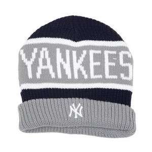  New York Yankees Calgary Youth Knit Cap   Navy/White One 