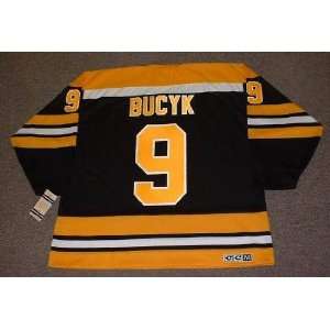  JOHNNY BUCYK Boston Bruins 1974 CCM Vintage Throwback Away 