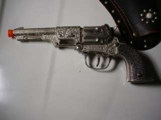 Vintage 1958 Hubley Coyote Toy Cap Gun Pistol & Leather Stud Holster 