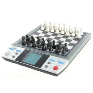 Sprechender Schachcomputer 8in1, neben Schach beherrscht der 