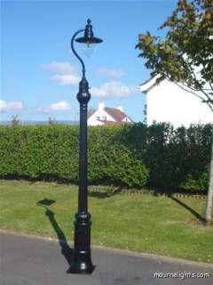 VICTORIAN GARDEN LAMP POST DRIVEWAY POOL PATH DECK LIGHT Black Outdoor