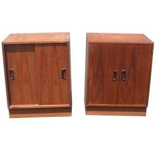   material teak 1 shelf with two cabinet doors wood pull handles price