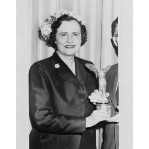 1957 photo Mrs. Mary Lasker, half length portrait, presenting award 